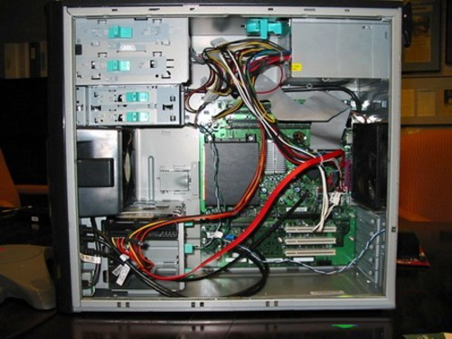機箱內(nèi)部